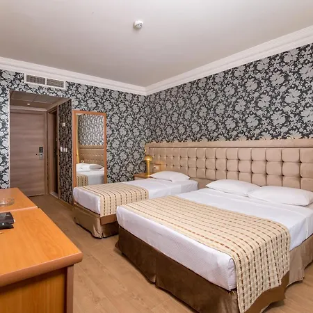 Letoile Szálloda İçmeler