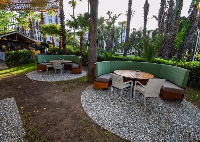 Letoile Hotel İçmeler