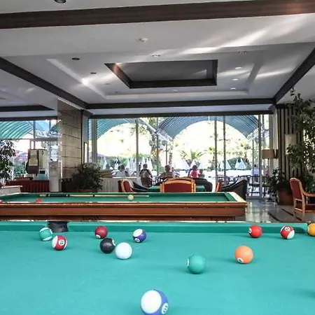 Hotel Letoile İçmeler