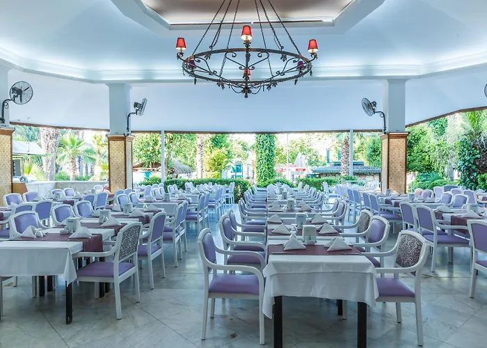 Hotel Letoile İçmeler