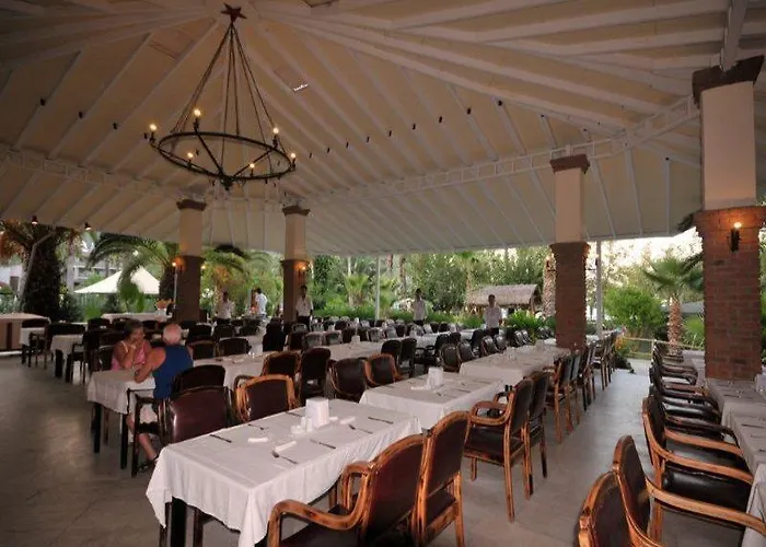 Hotel Letoile İçmeler