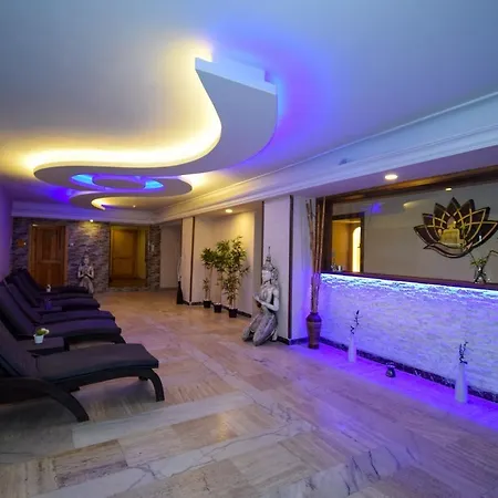 Letoile 4* إتْشميلير