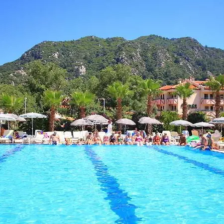 Letoile 4* إتْشميلير